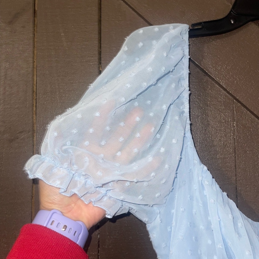 Baby blue backless dress - Picture 4 of 4